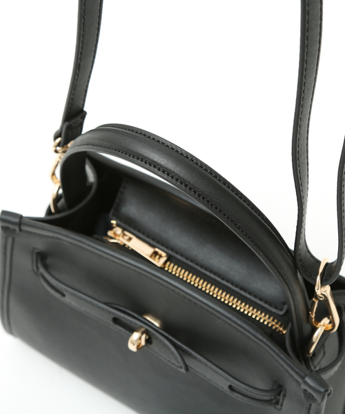 soeur（スール）の「SOEUR/ベルテッド2WAYショルダーミニバッグ（ショルダーバッグ・レディース・ブラック/ベージュ/ライトブルー・フリー）」の10枚目の写真