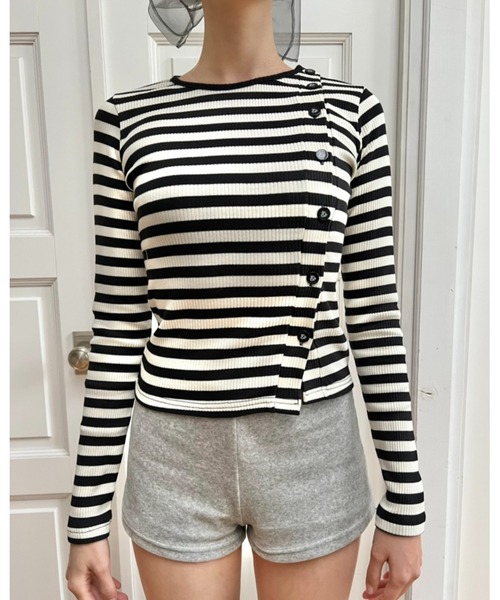 epine（エピヌ）の「Ee button cardigan（カーディガン/ボレロ・レディース・ブラック/ピンク/ストライプ・FREE）」の3枚目の写真