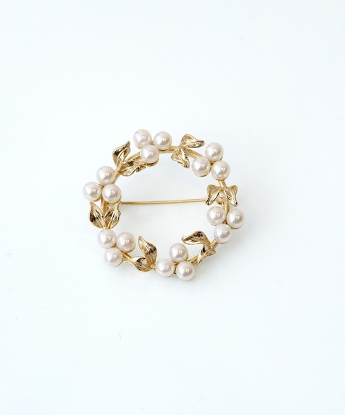 BLUEEAST（ブルーイースト）の「リーフ&パールサークルブローチ（ブローチ/コサージュ・レディース・ゴールド/シルバー・FREE）」の7枚目の写真