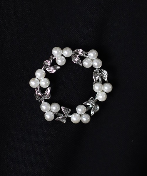 BLUEEAST（ブルーイースト）の「リーフ&パールサークルブローチ（ブローチ/コサージュ・レディース・ゴールド/シルバー・FREE）」の11枚目の写真