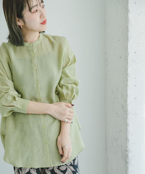 ITEMS URBANRESEARCH(アイテムズ アーバンリサーチ)の「バンドカラーシアービッグシャツ(シャツ/ブラウス・レディース・グリーン系その他/ベージュ/ブラック/ラベンダー・FREE)」の20枚目の写真