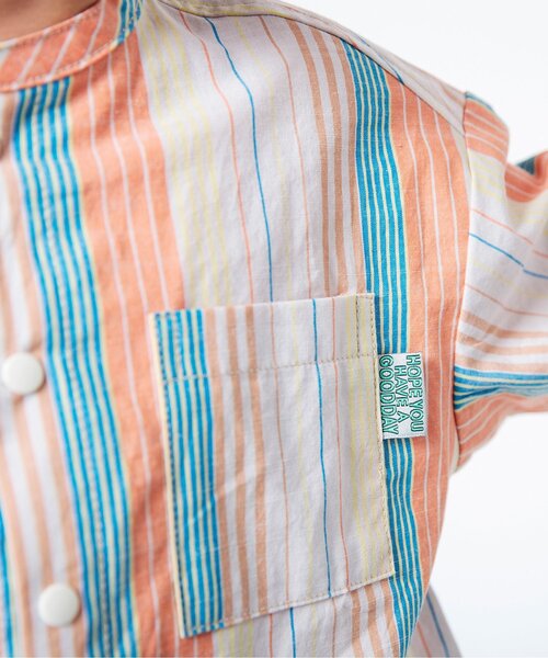 BREEZE（ブリーズ）の「スタンダード半袖シャツ（シャツ/ブラウス・キッズ・レインボー/ブルー/オフホワイト/カーキ・100/110/80/90/140/120/130）」の9枚目の写真