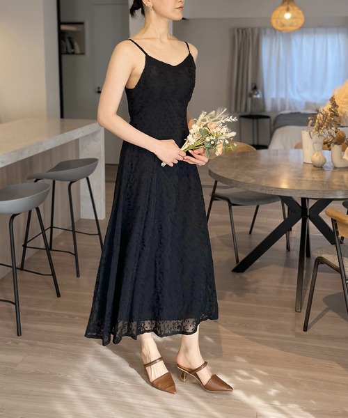 Jewelobe(ジュエローブ)の「刺繍シアーキャミワンピース(ワンピース・レディース・ブラック/アイボリー・FREE)」の22枚目の写真