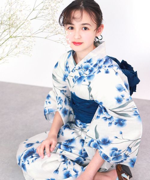 KYOETSU（キョウエツ）の「簡単着付け 浴衣 女の子 子供 セット( 浴衣 + 帯 + 下駄 + 腰紐2本 ) レトロH（浴衣・キッズ・イエロー系その他/ブルー系その他2/ブラック系その他/イエロー系その他2/ホワイト系その他2/レッド系その他/パープル系その他/ブルー系その他/その他13/その他12/その他9/その他10/その他11/その他6/その他2/その他1/その他3/その他5/その他8/その他4/その他7・150/140/130）」の17枚目の写真