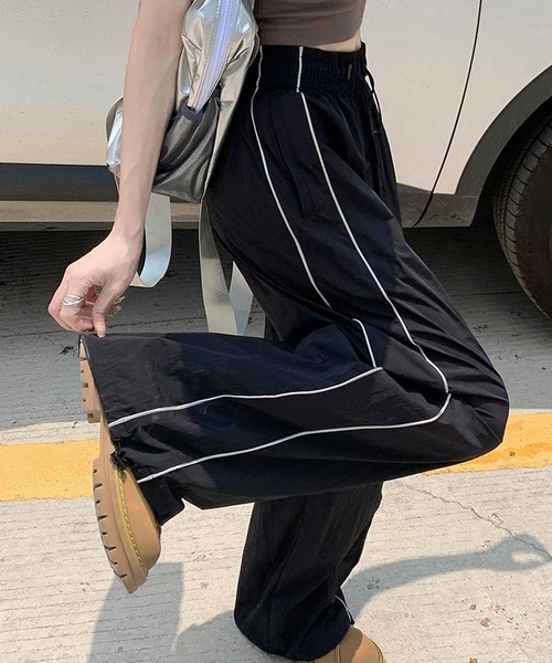 ANOTHER S（アナザーエス）の「サイドライン裾ドロストパラシュートパンツ（カーゴパンツ・レディース・ブラック/カーキ・FREE）」の7枚目の写真