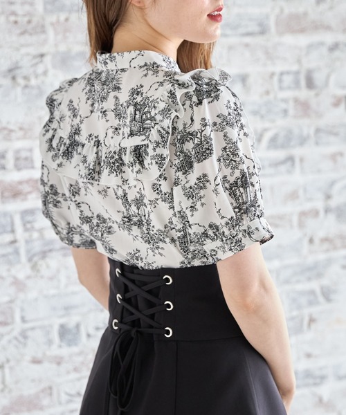 tocco closet（トッコ クローゼット）の「フリル付きタック入り