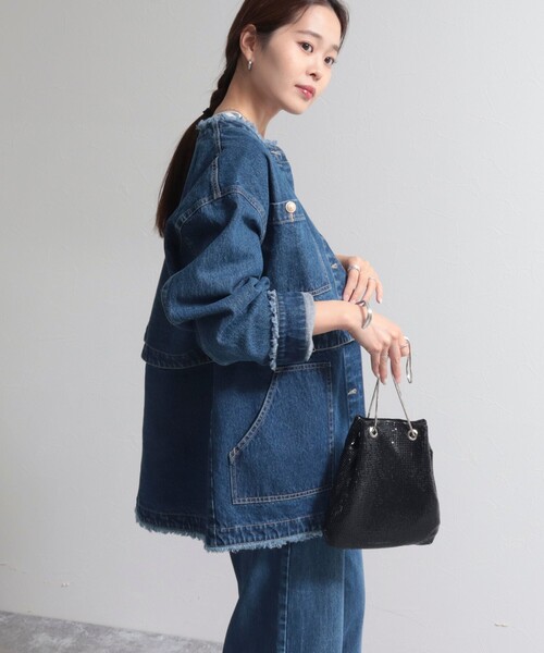 fredy emue(フレディエミュ)の「2WAYノーカラーデニムブルゾン(デニムジャケット・レディース・ネイビー/ブラック・38)」の12枚目の写真