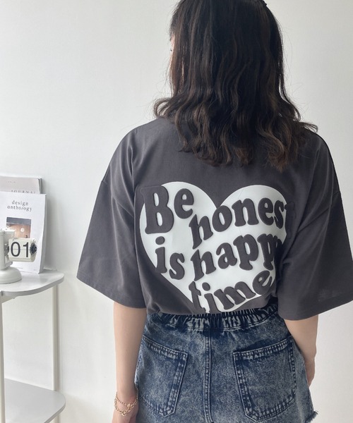 AS KNOW AS plus(アズノゥアズプラス)の「☆ハートモチーフアソートTシャツ(Tシャツ/カットソー・レディース・ブルー系/オフホワイト/オートミール/ホワイト系/チャコールグレー/アイボリー系/ホワイト系その他/グレー系その他/ホワイト系1/アイボリー系1/レッド系2/ホワイト系その他2/アイボリー系2/グレー系その他2・FREE)」の6枚目の写真