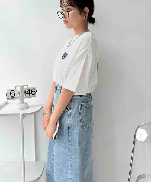 AS KNOW AS plus(アズノゥアズプラス)の「☆ハートモチーフアソートTシャツ(Tシャツ/カットソー・レディース・ブルー系/オフホワイト/オートミール/ホワイト系/チャコールグレー/アイボリー系/ホワイト系その他/グレー系その他/ホワイト系1/アイボリー系1/レッド系2/ホワイト系その他2/アイボリー系2/グレー系その他2・FREE)」の18枚目の写真