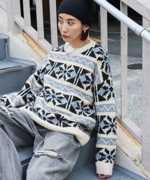 Auntie Rosa Holiday(アンティローザホリデー)の「ジャガードオーバーサイズニット(ニット/セーター・レディース・パープル/アイボリー・FREE)」の19枚目の写真