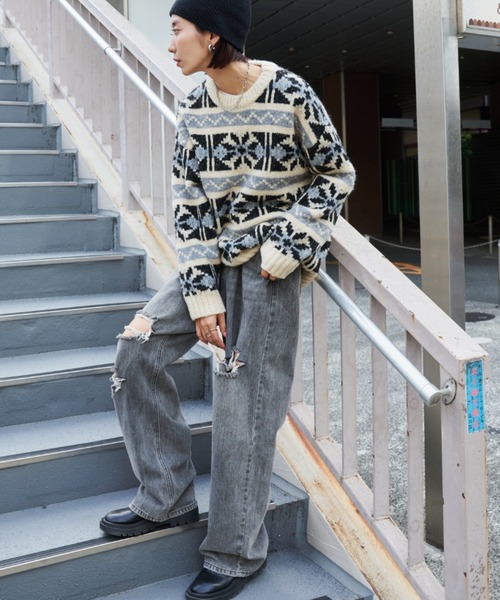 Auntie Rosa Holiday(アンティローザホリデー)の「ジャガードオーバーサイズニット(ニット/セーター・レディース・パープル/アイボリー・FREE)」の3枚目の写真