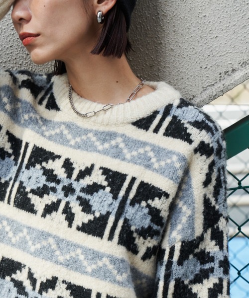 Auntie Rosa Holiday(アンティローザホリデー)の「ジャガードオーバーサイズニット(ニット/セーター・レディース・パープル/アイボリー・FREE)」の4枚目の写真