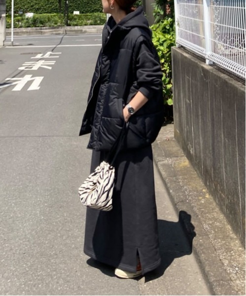 notch.(ノッチ)の「【 notch. by KR 】パデッドベスト(ダウンベスト・レディース・ネイビー/ブラック/オフホワイト・M)」の4枚目の写真