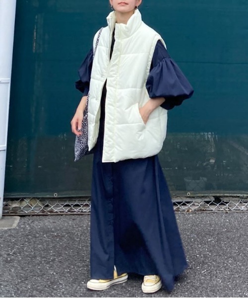 notch.(ノッチ)の「【 notch. by KR 】パデッドベスト(ダウンベスト・レディース・ネイビー/ブラック/オフホワイト・M)」の18枚目の写真