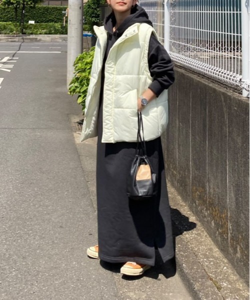 notch.(ノッチ)の「【 notch. by KR 】パデッドベスト(ダウンベスト・レディース・ネイビー/ブラック/オフホワイト・M)」の17枚目の写真