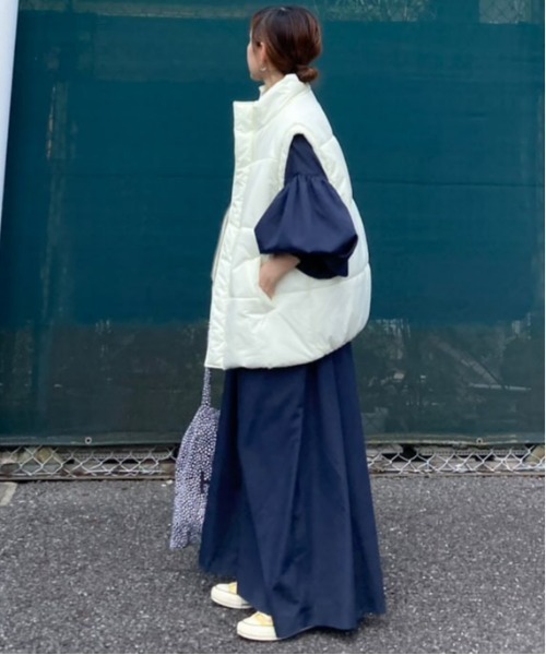 notch.(ノッチ)の「【 notch. by KR 】パデッドベスト(ダウンベスト・レディース・ネイビー/ブラック/オフホワイト・M)」の20枚目の写真