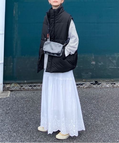 notch.(ノッチ)の「【 notch. by KR 】パデッドベスト(ダウンベスト・レディース・ネイビー/ブラック/オフホワイト・M)」の11枚目の写真