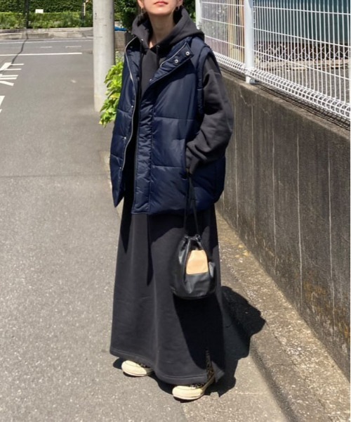 notch.(ノッチ)の「【 notch. by KR 】パデッドベスト(ダウンベスト・レディース・ネイビー/ブラック/オフホワイト・M)」の15枚目の写真