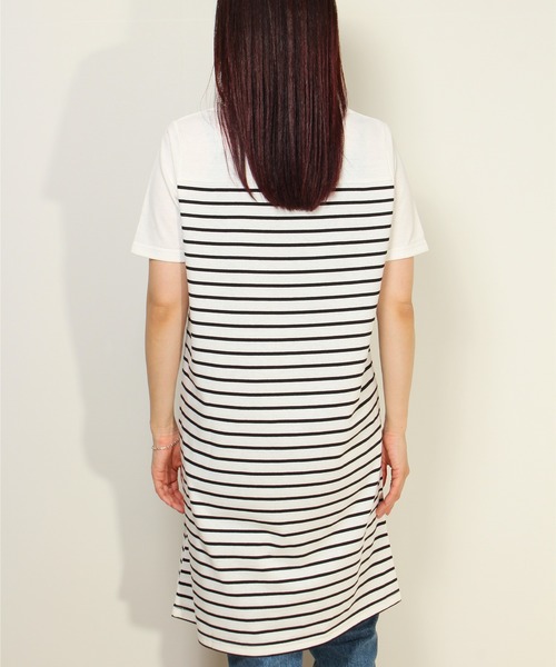 Disney（ディズニー）の「【DISNEY/ディズニー】Mickey Mouseワンポイント刺繍切替ボーダーTワンピース（ワンピース・レディース・ネイビー/ベージュ/オフホワイト・L/M）」の7枚目の写真