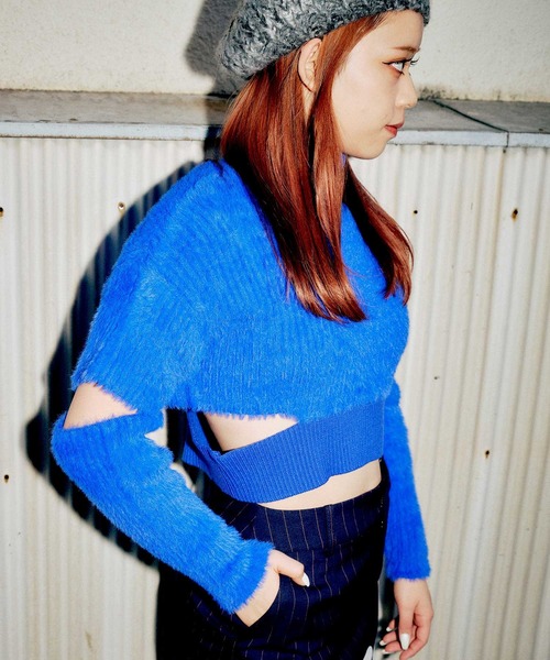 ANNA SUI NYC（アナ スイ エヌ ワイ シー）の「ANNA SUI NYC フェザースラッシュ タートルネック ニットトップス 【SP】（ニット/セーター・レディース・ベージュ/ブラック/ブルー・FREE）」の3枚目の写真