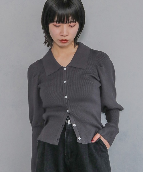 cheriella(シェリエラ)の「【cheriella】ポロリブニットカーデ POLO RIB KNIT CARDIGAN(ニット/セーター・レディース・アイボリー/ブラック/ライトブルー/チャコール・M)」の3枚目の写真