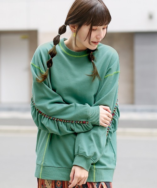 チチカカ（チチカカ）の「ギャザースリーブプルオーバー（スウェット・レディース・ライトベージュ/ブルー/ブラック・FREE）」の11枚目の写真