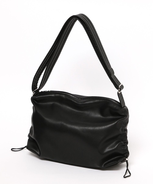 GLOBAL WORK(グローバルワーク)の「軽量変形ソフトPUミニショルダー/990312(ショルダーバッグ・レディース・ブラック/シルバー/アイボリー・ONE SIZE)」の11枚目の写真