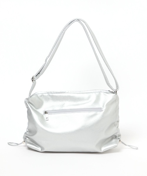 GLOBAL WORK(グローバルワーク)の「軽量変形ソフトPUミニショルダー/990312(ショルダーバッグ・レディース・ブラック/シルバー/アイボリー・ONE SIZE)」の15枚目の写真