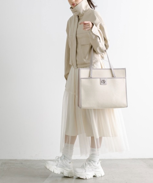 OLIVE des OLIVE（オリーブデオリーブ）の「【WEB限定】エンブレム付き