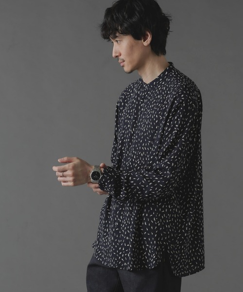 NANO universe（ナノユニバース）の「バックサテンプリントシャツ（シャツ/ブラウス・メンズ・アイボリー/ネイビー・M/L）」の16枚目の写真