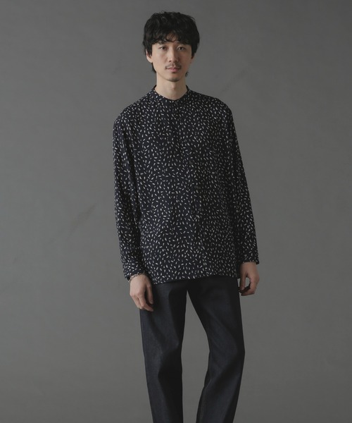 NANO universe（ナノユニバース）の「バックサテンプリントシャツ（シャツ/ブラウス・メンズ・アイボリー/ネイビー・M/L）」の10枚目の写真