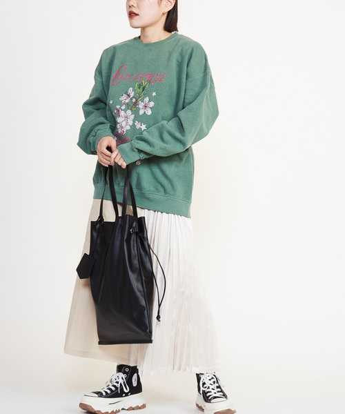 CONVERSE TOKYO（コンバーストウキョウ）の「VINTAGE LIKE CHERRY BLOSSAM PRINT SWEAT（スウェット・レディース・ブラック/ピンク/グリーン・FREE）」の13枚目の写真
