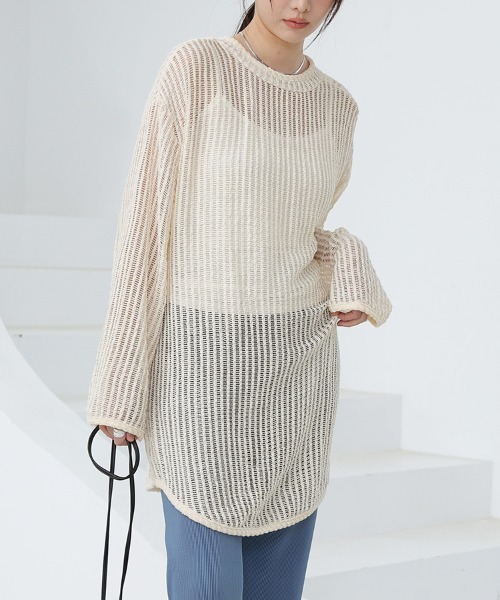 Doux Belle(ドゥーベル)の「シースルーメッシュロングトップス(Tシャツ/カットソー・レディース・アイボリー/ブラック・MEDIUM)」の3枚目の写真