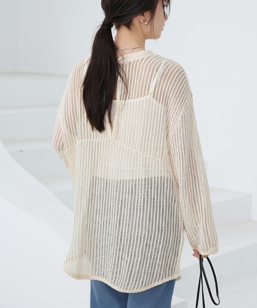 Doux Belle(ドゥーベル)の「シースルーメッシュロングトップス(Tシャツ/カットソー・レディース・アイボリー/ブラック・MEDIUM)」の4枚目の写真