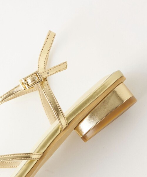 green label relaxing（グリーンレーベルリラクシング）の「ポインテッド ナロウベルト サンダル（2.5cmヒール）（サンダル・レディース・ブラック/ベージュ/ゴールド・S/M/L/XL）」の17枚目の写真
