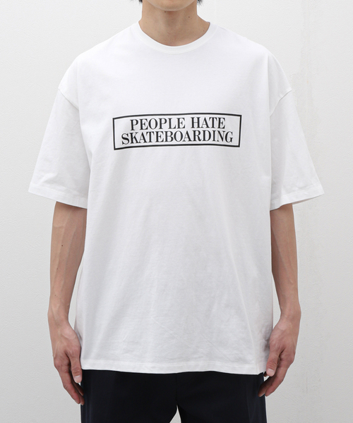 TIGHTBOOTH PRODUCTION(タイトブースプロダクション)の「TBPR / タイトブースプロダクション PEOPLE HATE SKATE Tシャツ(Tシャツ/カットソー・メンズ・ホワイト/ブラック・MEDIUM/LARGE)」の13枚目の写真
