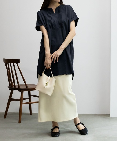NAVY(ネイビー)の「【接触冷感・制菌加工】NAVY サラリ ピンタックチュニックプルオーバー シャツ見え(Tシャツ/カットソー・レディース・チャコールグレー/グレイッシュベージュ/ライトベージュ/ピンク系その他・L/M/S/XL)」の10枚目の写真