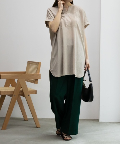 NAVY(ネイビー)の「【接触冷感・制菌加工】NAVY サラリ ピンタックチュニックプルオーバー シャツ見え(Tシャツ/カットソー・レディース・チャコールグレー/グレイッシュベージュ/ライトベージュ/ピンク系その他・L/M/S/XL)」の11枚目の写真