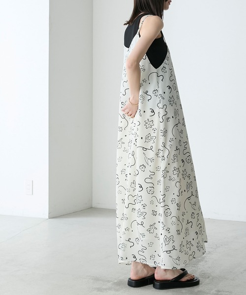 forksy.(フォルクシー)の「【forksy.】ニュアンス花柄2wayホルター&キャミワンピース(ワンピース・レディース・アイボリー/ブラック・FREE)」の20枚目の写真