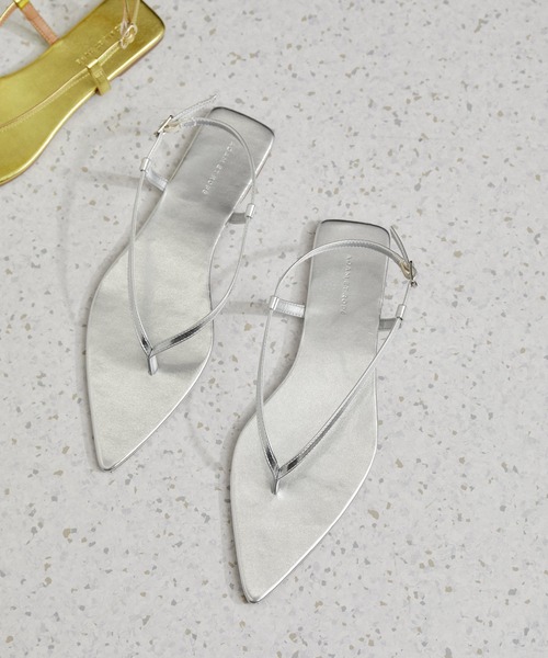 ADAM ET ROPE'（アダムエロペ）の「ストラップビーチサンダル（サンダル・レディース・シルバー/ブラック/ゴールド・23.5cm/24.0cm/23.0cm/24.5cm）」の4枚目の写真