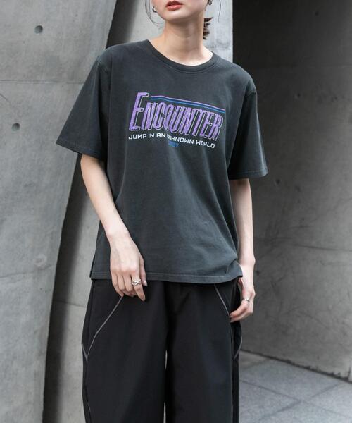 SENSE OF PLACE by URBAN RESEARCH(センスオブプレイスバイアーバンリサーチ)の「グラフィックバンドTシャツ(半袖)(Tシャツ/カットソー・レディース・その他3/その他2/その他1・ONE)」の19枚目の写真