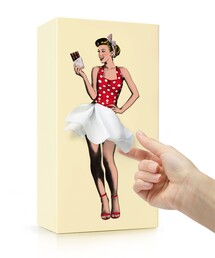 bpr BEAMS（ビーピーアール ビームス ）の「SPEXTRUM / Tissue UP Girl ティッシュ ケース（インテリア雑貨）」