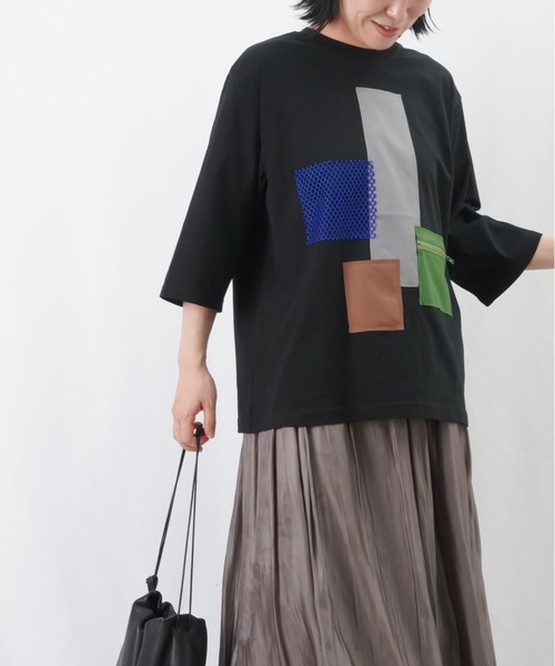 LUCA/LADY LUCK LUCA(ルカ/レディラックルカ)の「LC/LLL パッチワークTシャツ / 異素材MIXパッチワークTee(Tシャツ/カットソー・レディース・ブラック/カーキ/オフホワイト・FREE)」の18枚目の写真