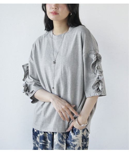 コットンフリルトップス(グレー)（Tシャツ/カットソー）｜OTONA  