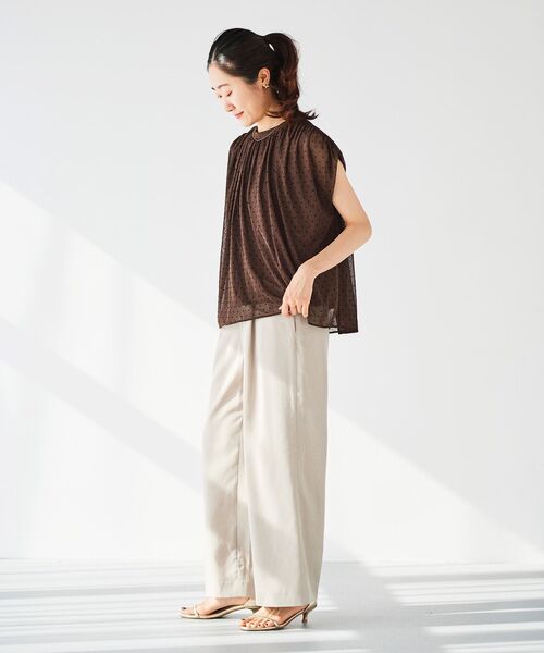 le.coeur blanc(ルクールブラン)の「チュールドットフロッキーギャザーブラウス(シャツ/ブラウス・レディース・ブラック系その他/ブラウン系その他2・38)」の9枚目の写真