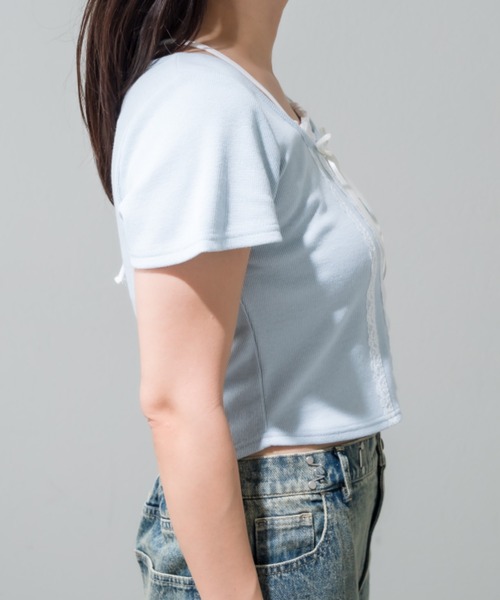 OLIVE des OLIVE(オリーブデオリーブ)の「レースアップ重ね着風カット(Tシャツ/カットソー・レディース・オフホワイト/サックスブルー/ブラック・FREE)」の5枚目の写真