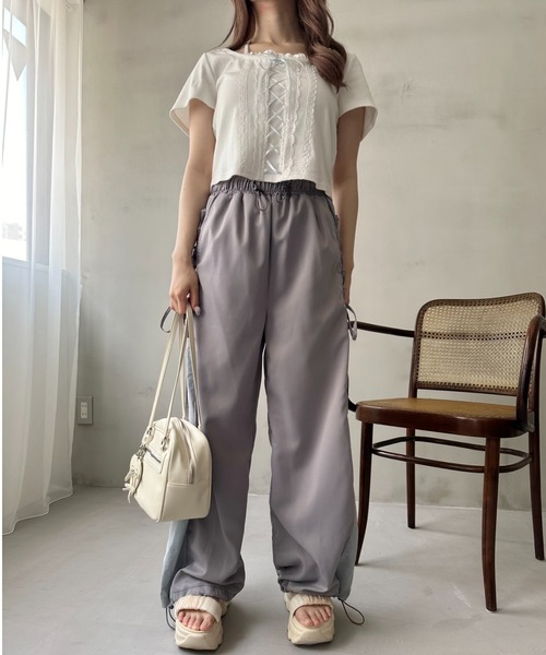 OLIVE des OLIVE(オリーブデオリーブ)の「レースアップ重ね着風カット(Tシャツ/カットソー・レディース・オフホワイト/サックスブルー/ブラック・FREE)」の15枚目の写真