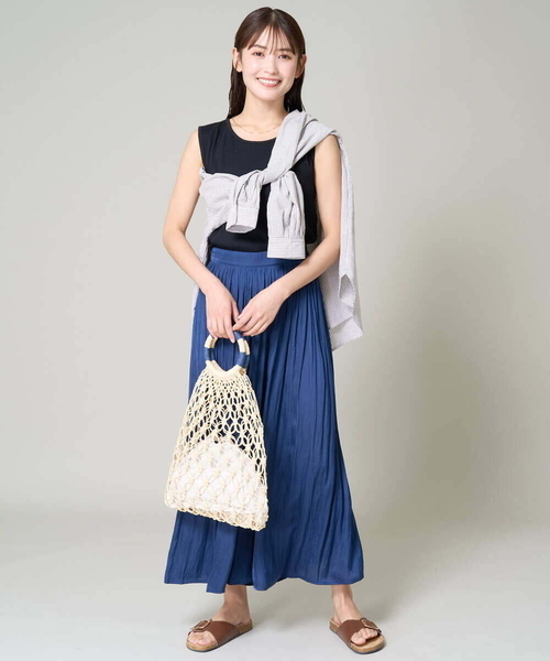 a.v.v(アーヴェヴェ)の「【前後2WAY】ベーシックタンクトップ(Tシャツ/カットソー・レディース・グレー系その他/ブラック/ホワイト・36/34/40/38/42)」の11枚目の写真