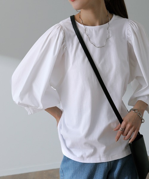 HUG.U(ハグユー)の「パフT袖ぽわん(Tシャツ/カットソー・レディース・ブラック/ライトベージュ/ホワイト/ネイビー/ラベンダー・M/L)」の13枚目の写真