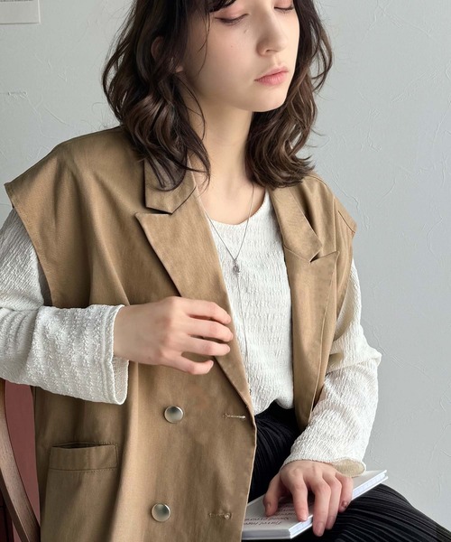 Java（ジャバ）の「《Javaジャバコラボ》洗練された魅力。綿100%リバーシブル2way裾ドロストダブルテーラードベスト（ベスト・レディース・ブラック/ベージュ・LARGE/MEDIUM/SMALL/X-LARGE）」の11枚目の写真